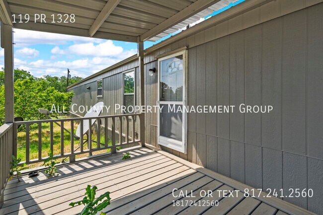 Foto del edificio - 119 Private Rd 1328