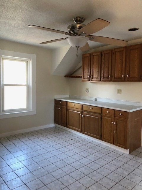 Building Photo - 148 B St