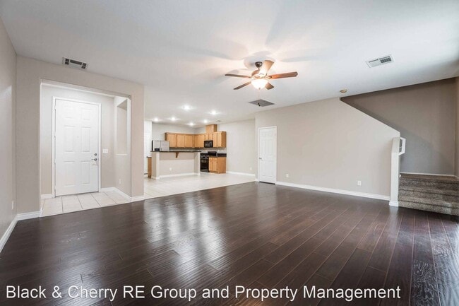 Building Photo - 3 br, 3 bath House - 25 RED OAK CANYON ST #2