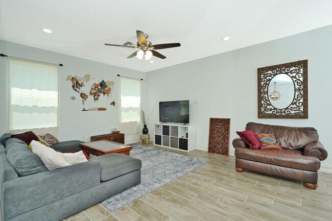Foto del edificio - 1475 Isabella Drive Unit 107