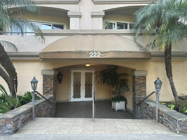 Building Photo - 222 7th St