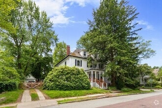 Building Photo - 12 Windermere Ave
