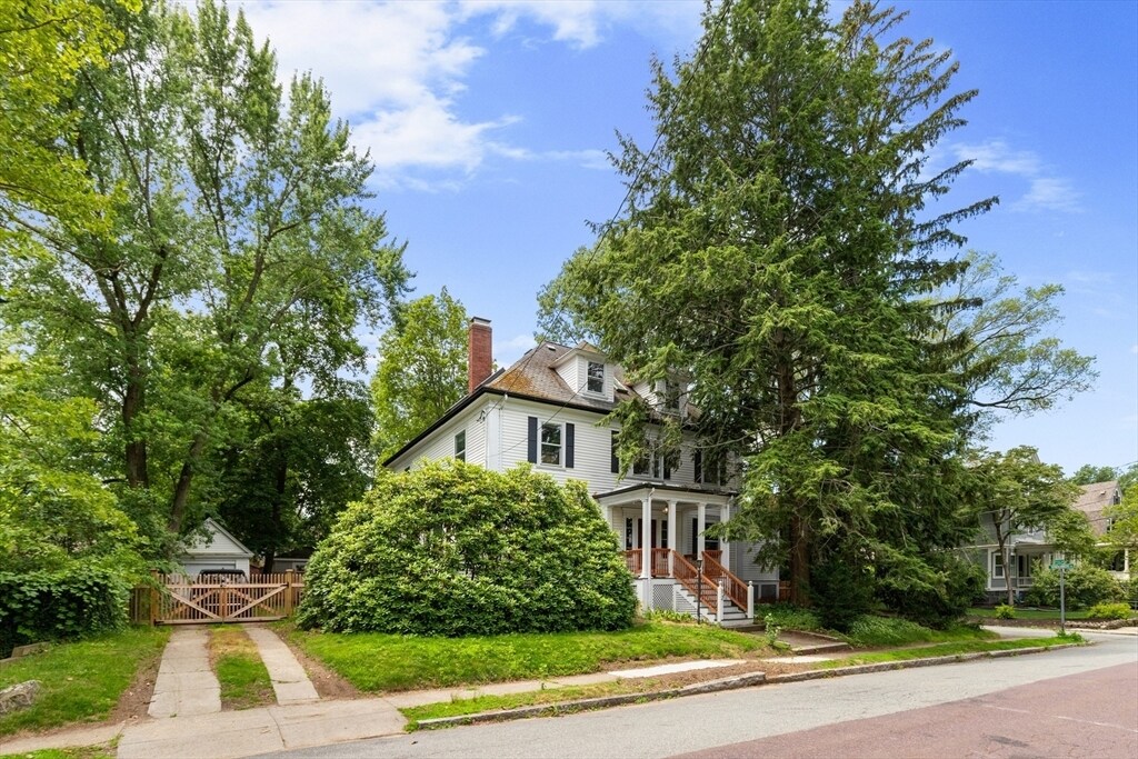 Foto principal - 12 Windermere Ave