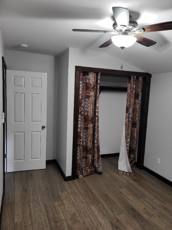 Foto del edificio - 1856 Canyonville-Riddle Rd