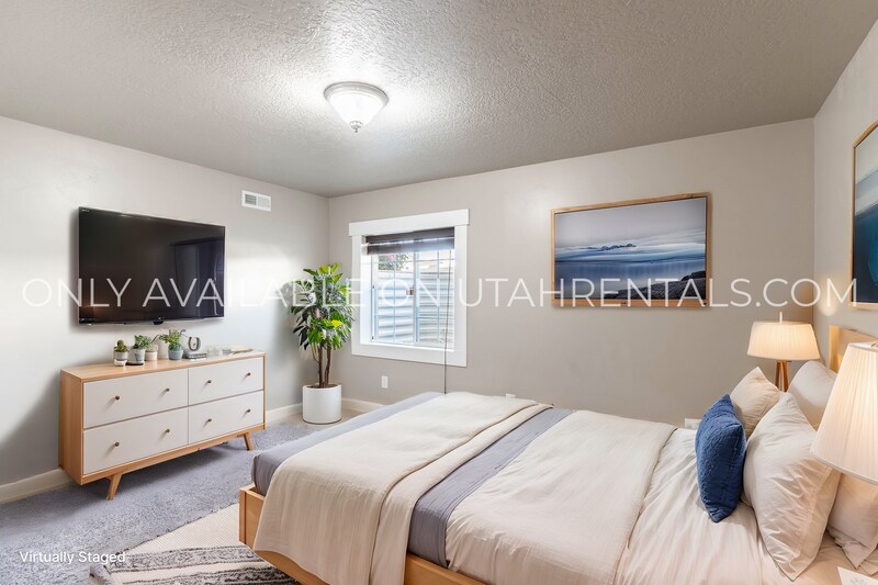 Primary Photo - 7046 W 4075 S