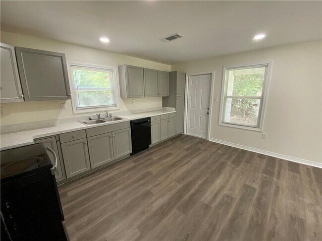 Foto del edificio - 2468 Morningside Dr