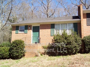 Building Photo - 132 Oxford Ct