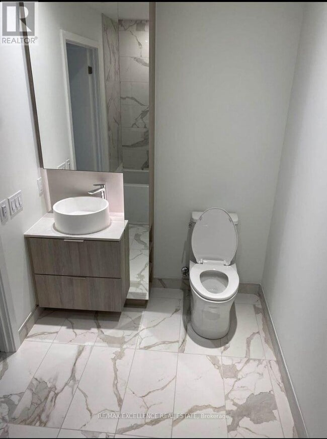 Building Photo - 28 Ann St