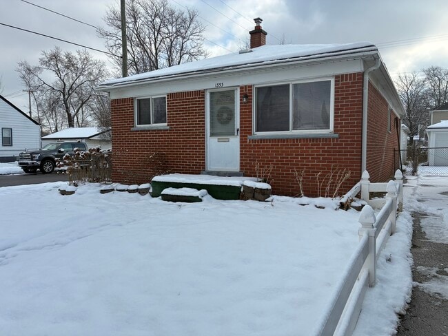 Building Photo - 1353 Stewart Ave