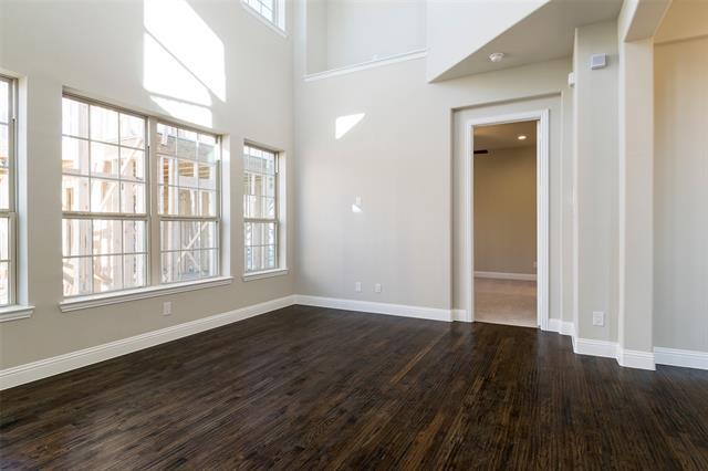Foto del edificio - 4232 Riverside Dr