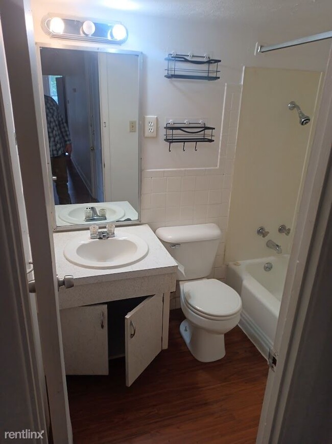Foto del edificio - 1 br, 1 bath House - 510 North College Str...