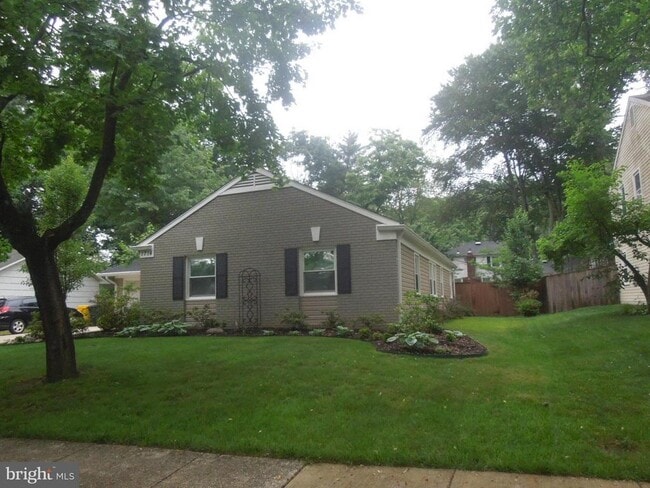 Building Photo - 1714 Tarleton Way