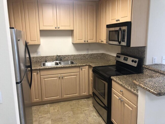 Foto del edificio - 10066 Maya Linda Rd UNIT 2207