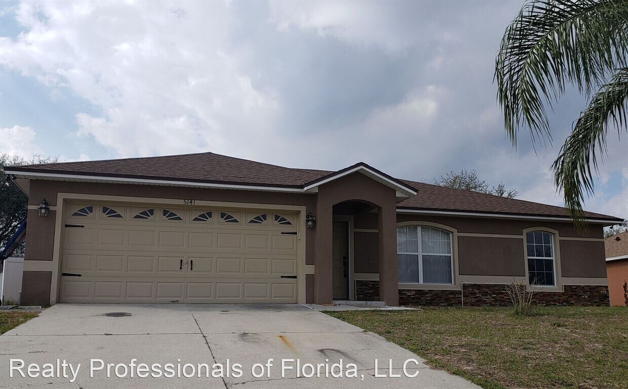 3 br, 2 bath House 5141 Pine Needle Drive House Rental in Mascotte