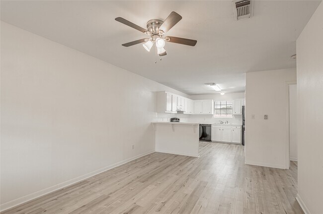 Foto del edificio - 600 Palm St