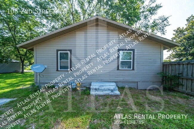 Building Photo - 108 2nd Street NW Graysville, AL 35074