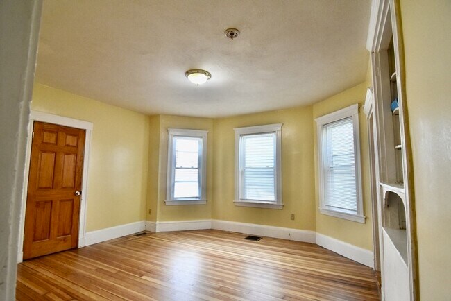 Foto del edificio - 8 Ridgewood St