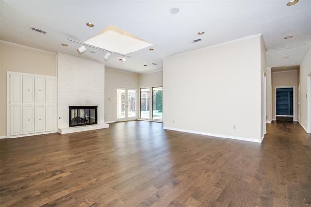 Building Photo - 5828 Fallsview Ln
