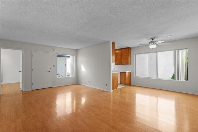 Building Photo - 11410 Missouri Ave