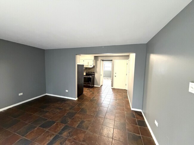 Foto del edificio - 3754 W 120th St