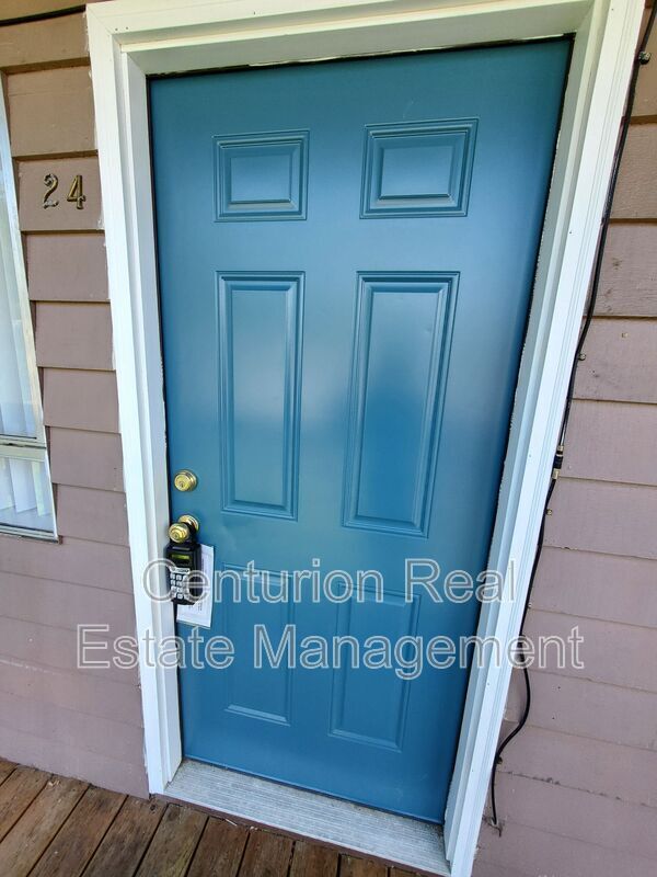 Building Photo - 550 SW Levens St