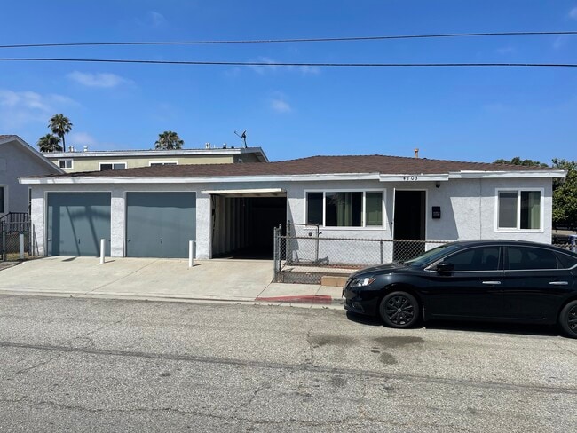 Building Photo - 4703 W 173rd St