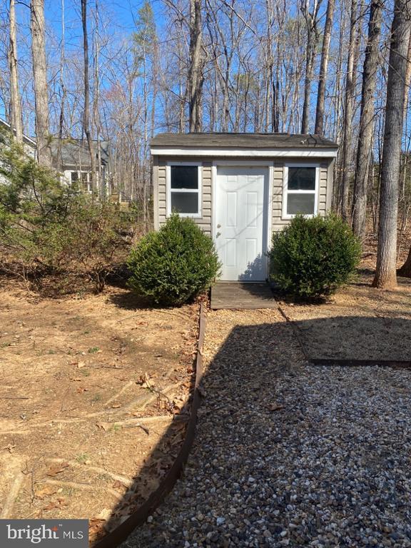 Primary Photo - 103 Winchester Ln