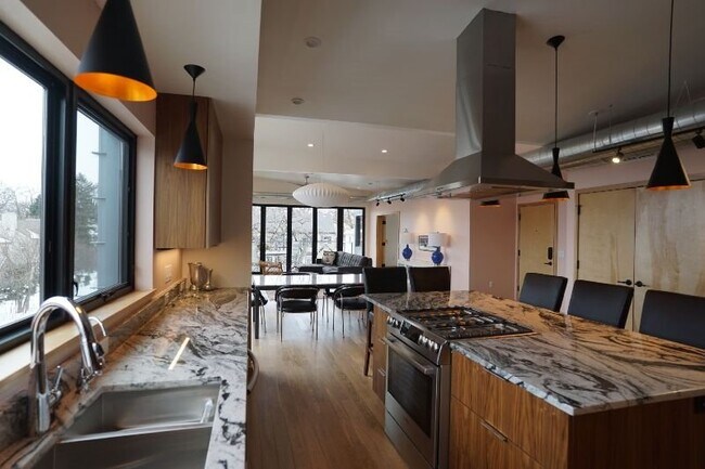 Foto del edificio - 3453 Hennepin Ave S