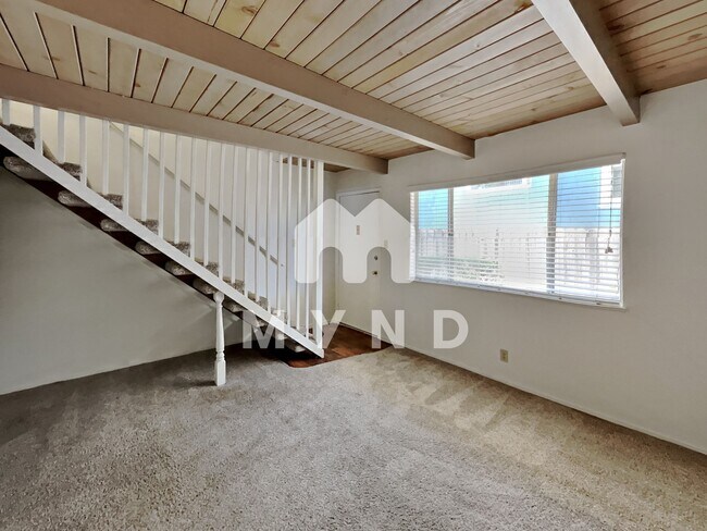 Building Photo - 2418 T St Apt 3