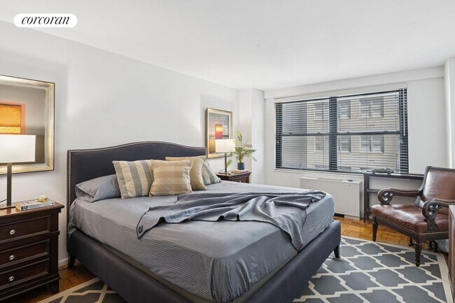 Foto del edificio - 225 E 57th St