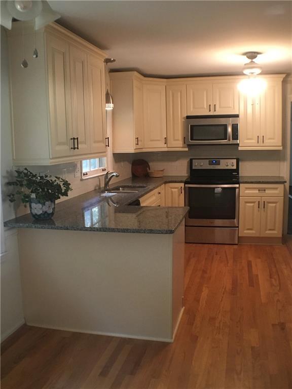 Building Photo - 1719 Chateau Dr