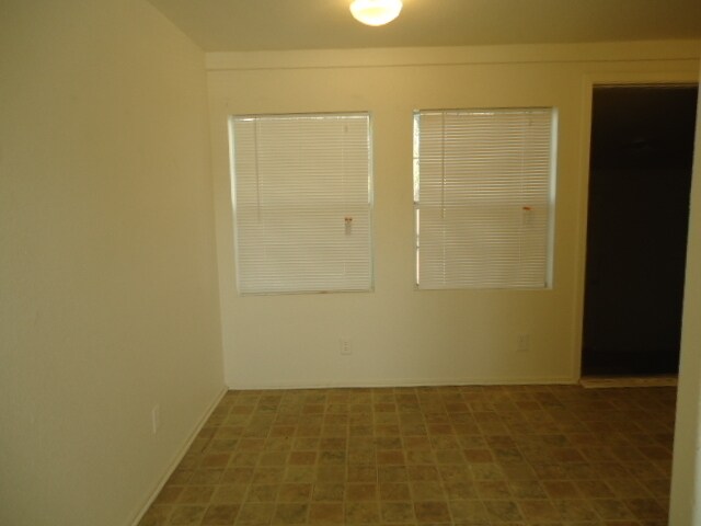 Foto del edificio - 2 Bedroom 1 Bath Cottage Style Home
