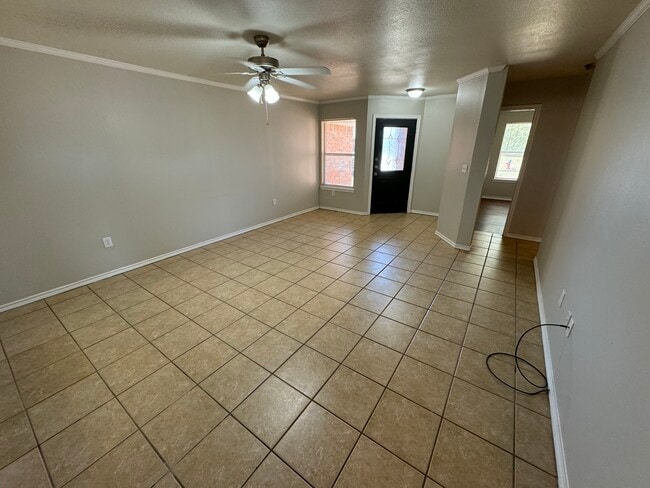 Foto del edificio - 536 N Brentwood Ave