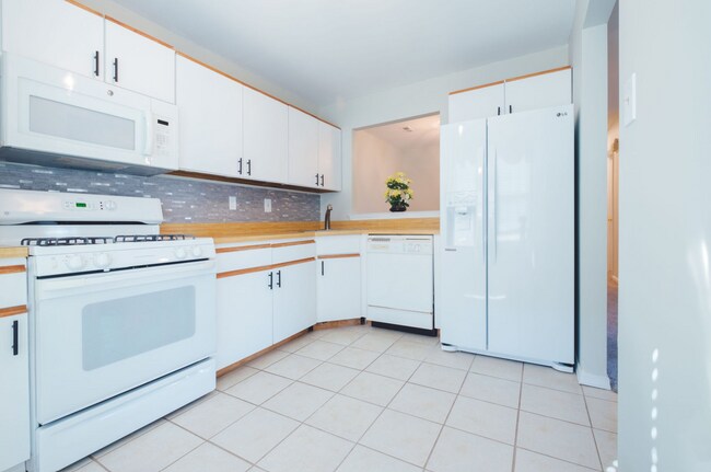 Foto del edificio - 653 Covington Ct