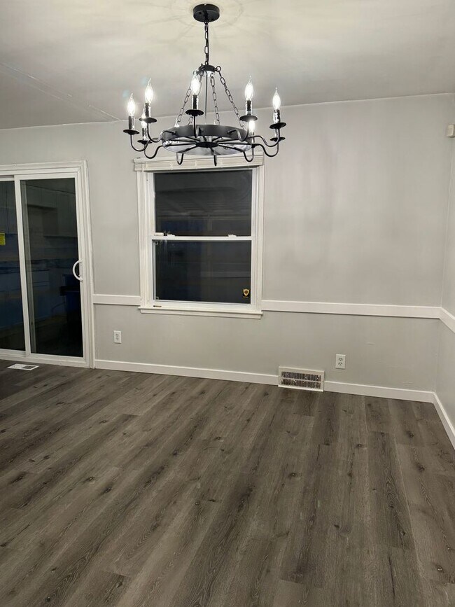 Foto del edificio - COZY COLONIAL HOME FOR LEASE!