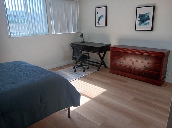 Dormitorio - 1 3rd Pl