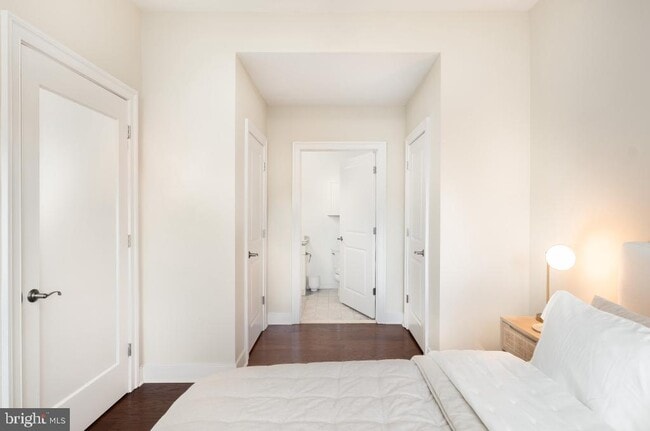 Building Photo - 1900 Arch St