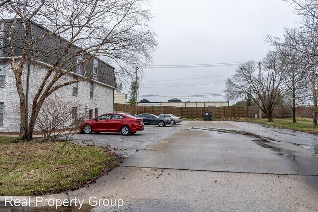 Building Photo - 202 Sieville Ave