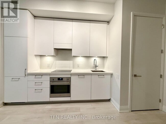 Building Photo - 33 Frederick Todd Wy