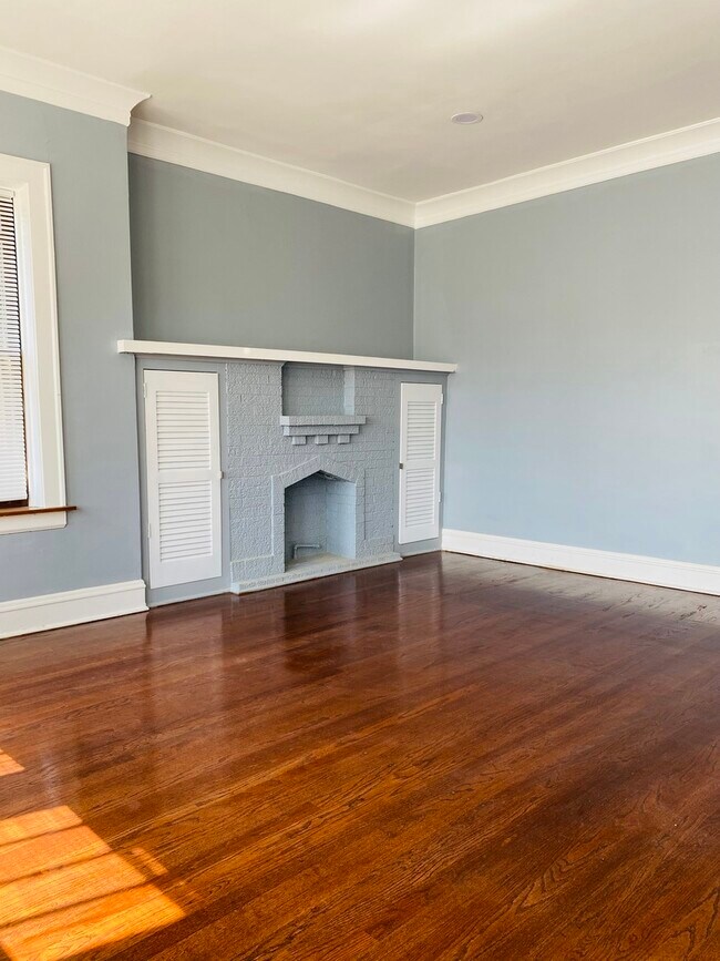 Foto del edificio - 8042 S Hermitage Ave