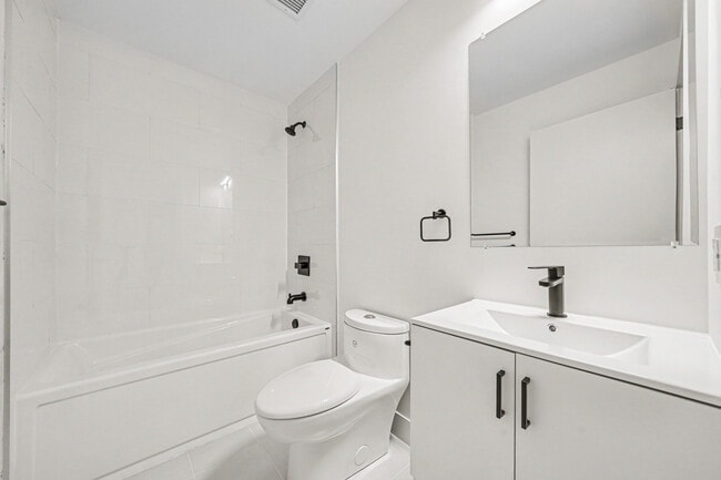 Faculty47 - Modern Bathroom - Faculty47