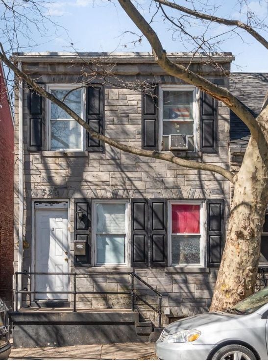Building Photo - 529 Manor St