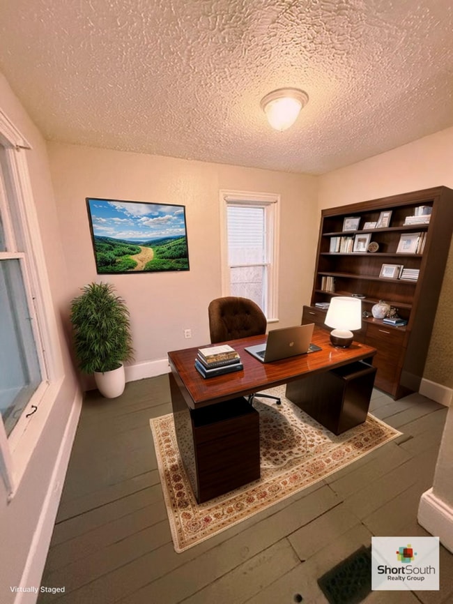 Building Photo - Updated 4 bed 1 bath single family home.