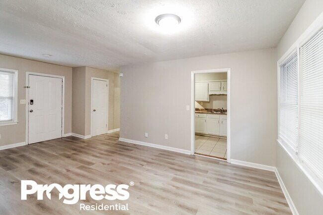 Building Photo - 3135 Robin Rd