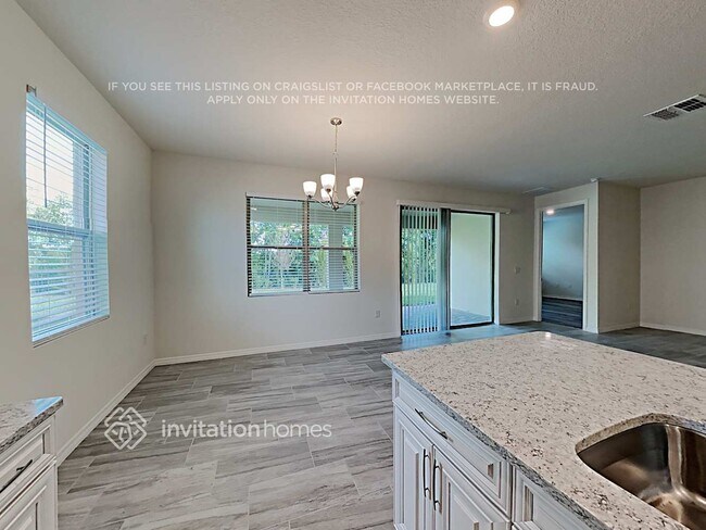 Building Photo - 1523 Lyonsdale Ln