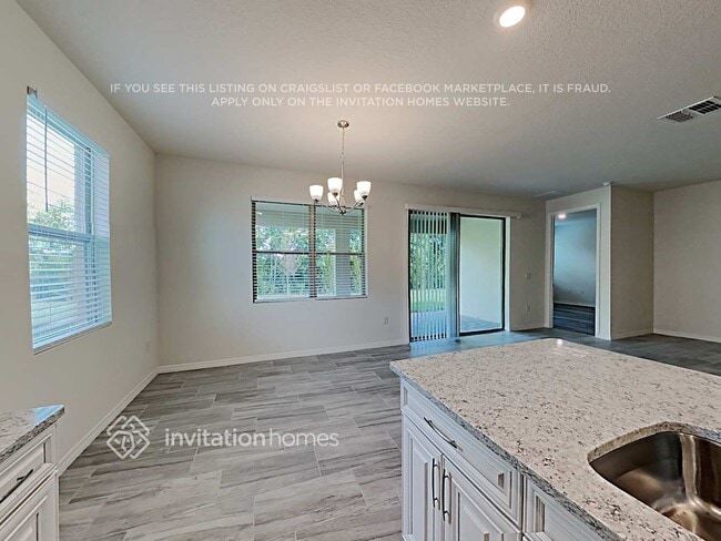 Foto del edificio - 1523 Lyonsdale Ln