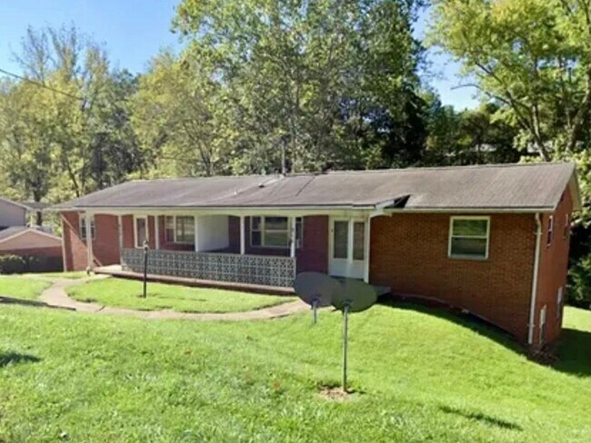 Building Photo - 915 Colegate Dr