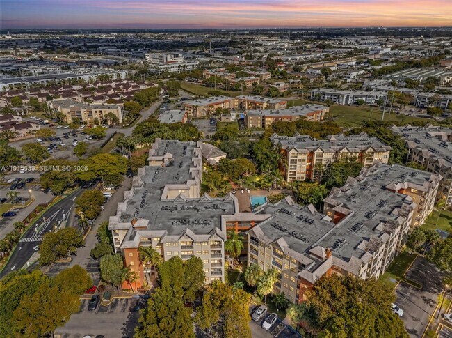 Foto del edificio - 8160 Geneva Ct