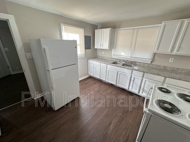 Foto del edificio - 2107 N Spencer Ave