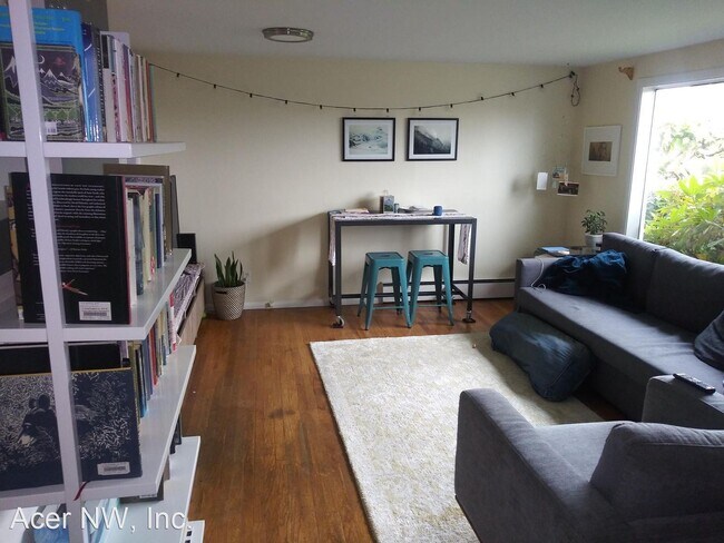Building Photo - 2 br, 1 bath House - 145 N 81st St